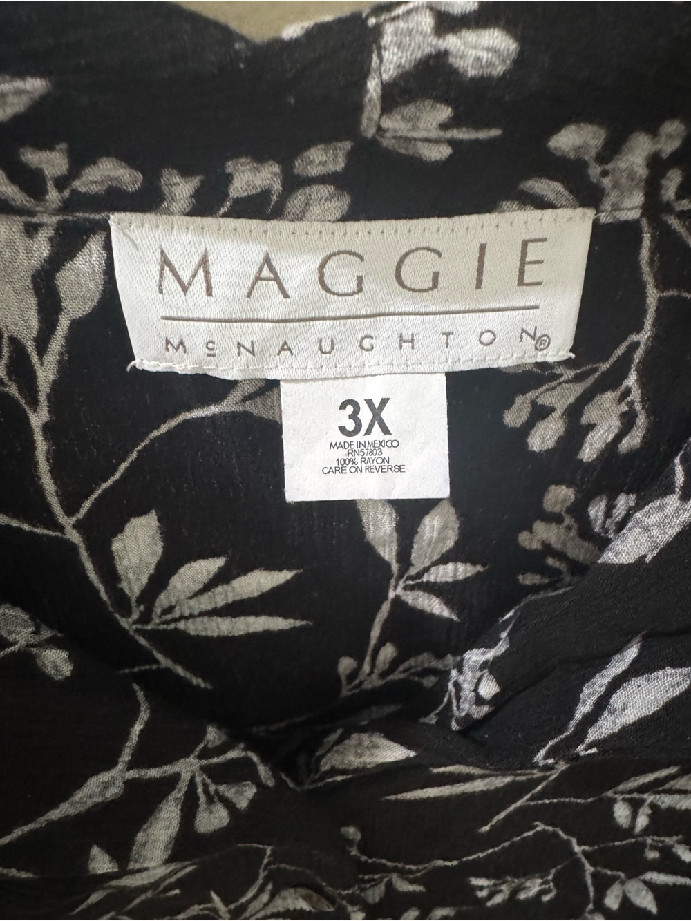 Maggie Black Floral Button-Front Blouse - 3X - Picture 2 of 3